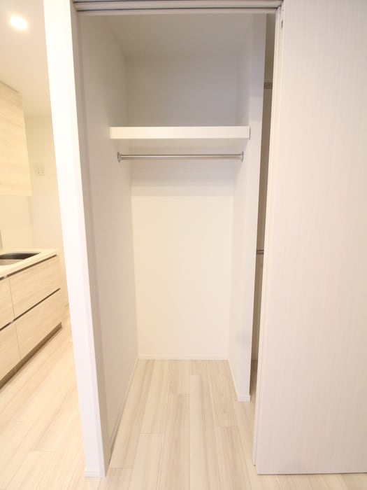 物件内観写真11　(収納)
