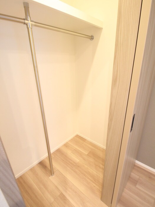 物件内観写真12　(収納)