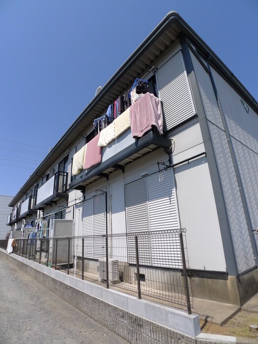 物件外観写真2　(駐車場)