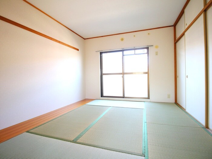 物件内観写真9　(室内からの展望)