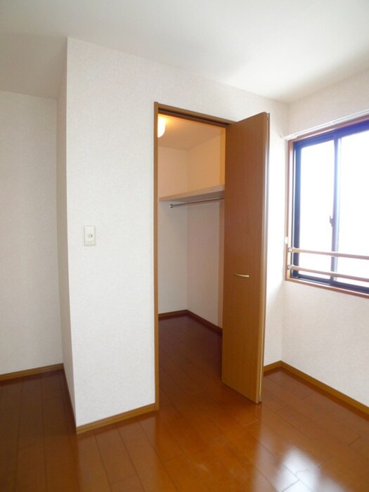 物件内観写真10　(収納)