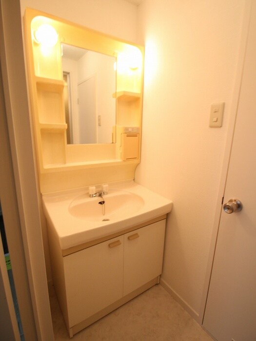 物件内観写真12　(洗面)