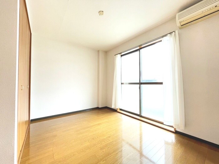 物件内観写真18　(居室)