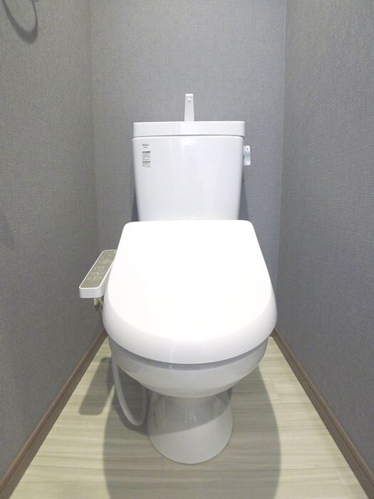 物件内観写真14　(トイレ)