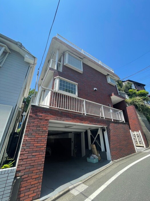石塚アパ－トの物件外観写真