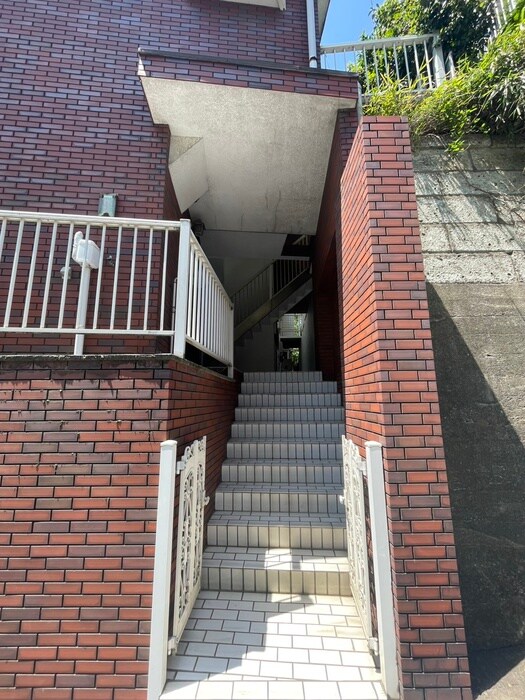 石塚アパ－トの物件外観写真