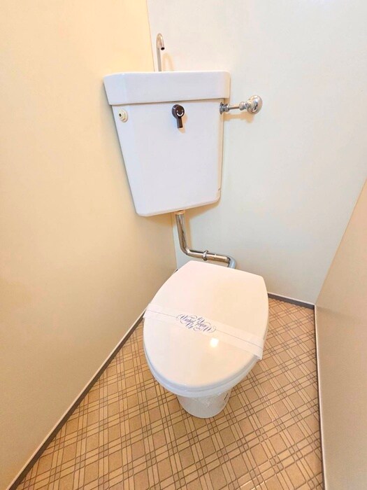 物件内観写真11　(トイレ)