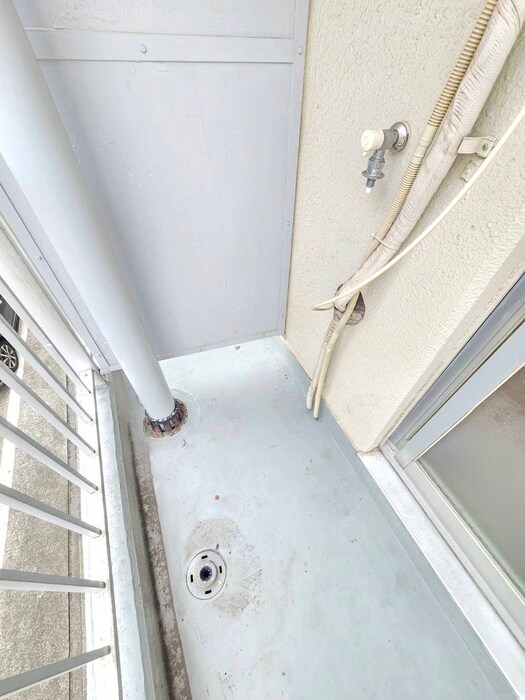 物件内観写真13　(洗濯機置場)