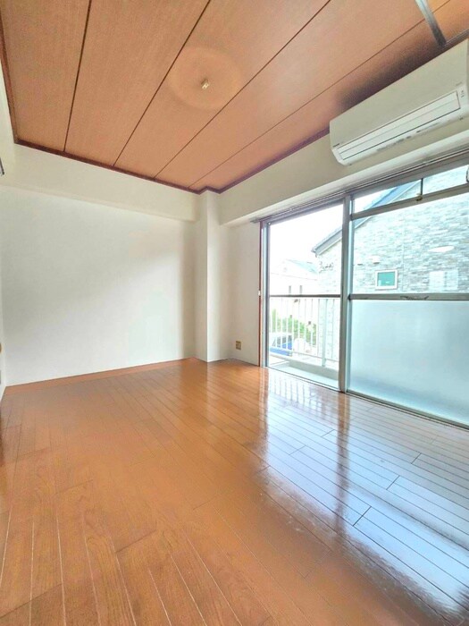 物件内観写真15　(居室)