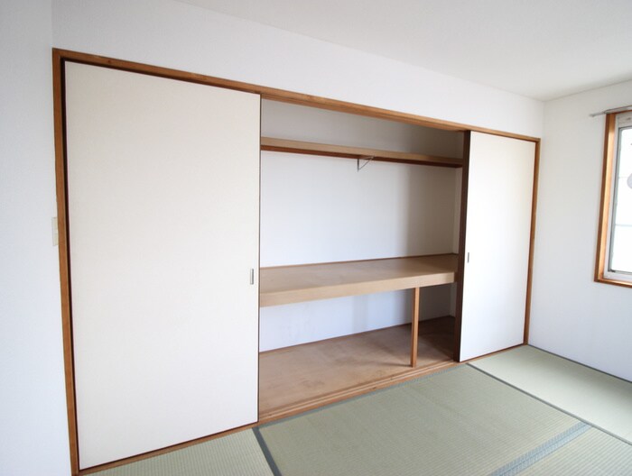 物件内観写真7　(収納)