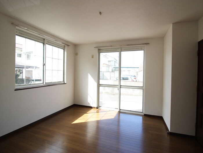 物件内観写真8　(居室)