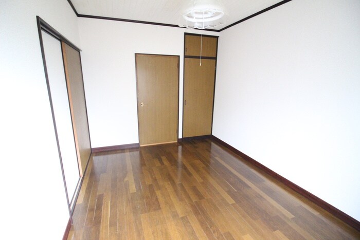 物件内観写真9　(居室)