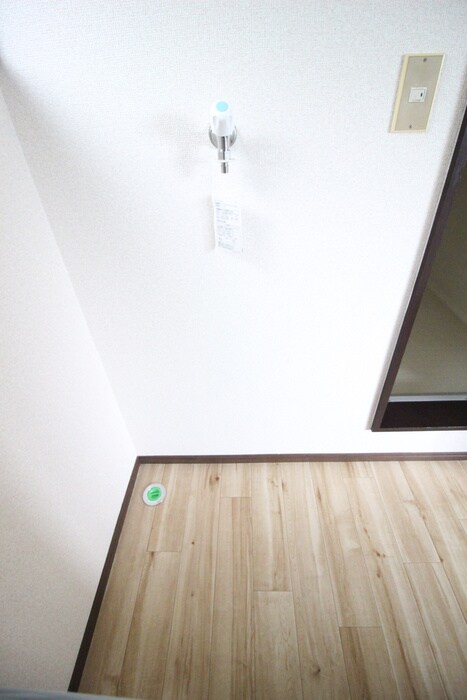 物件内観写真18　(洗濯機置場)