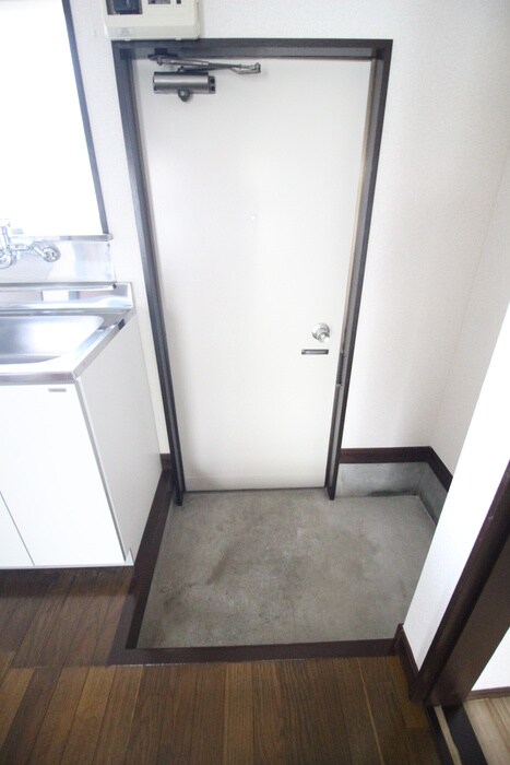 物件内観写真21　(玄関)