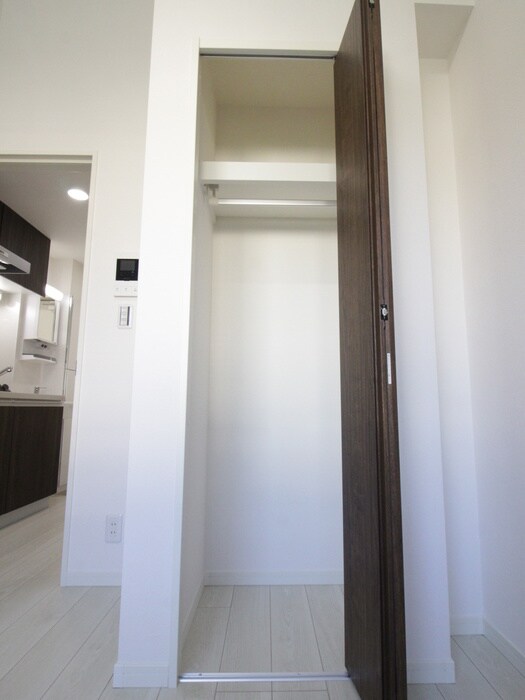 物件内観写真12　(収納)