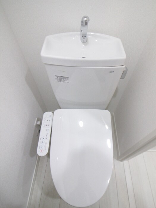 物件内観写真16　(トイレ)