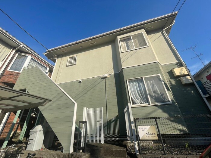 物件外観写真1　(外観写真)