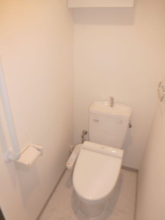 物件内観写真16　(トイレ)