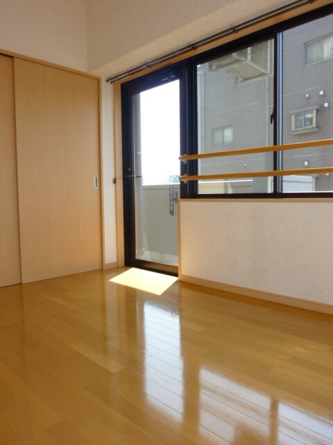 物件内観写真11　(居室)