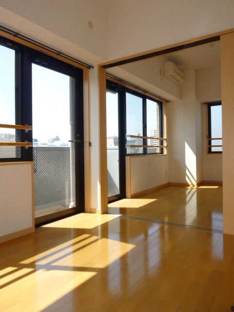 物件内観写真14　(居室)