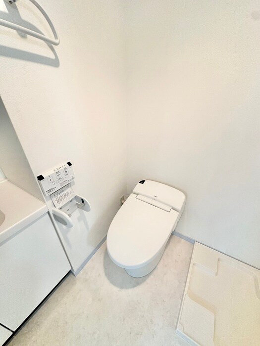 物件内観写真12　(トイレ)