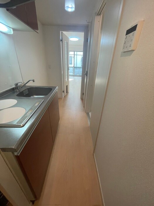 物件内観写真20　(廊下)