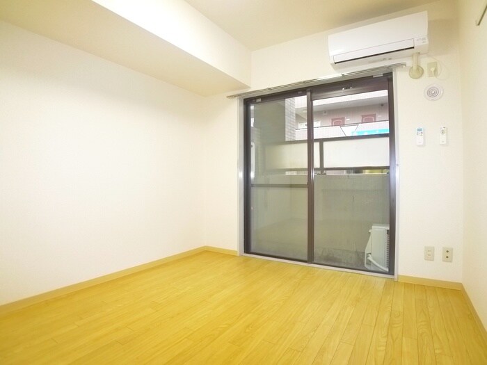 物件内観写真6　(居室)