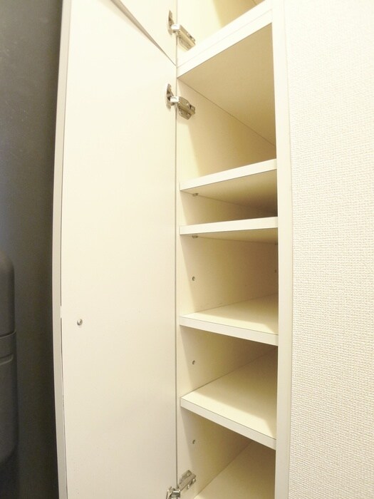 物件内観写真13　(靴箱)