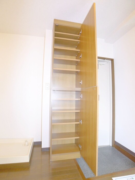 物件内観写真16　(靴箱)