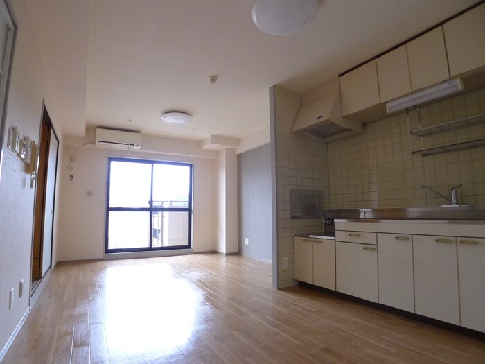 物件内観写真7　(居室)