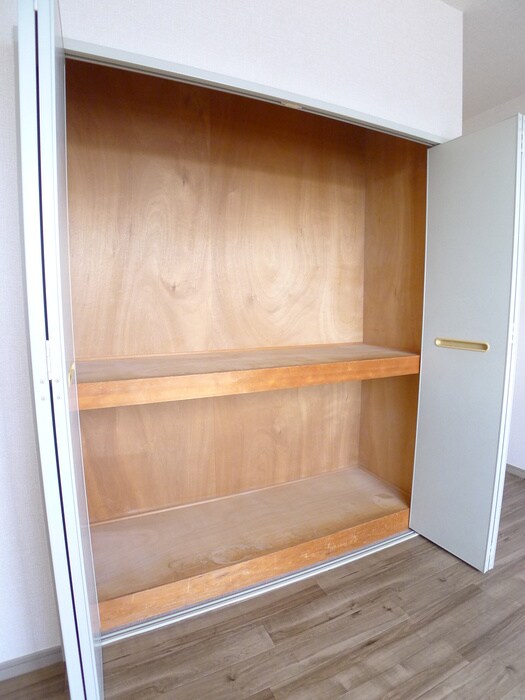 物件内観写真11　(収納)