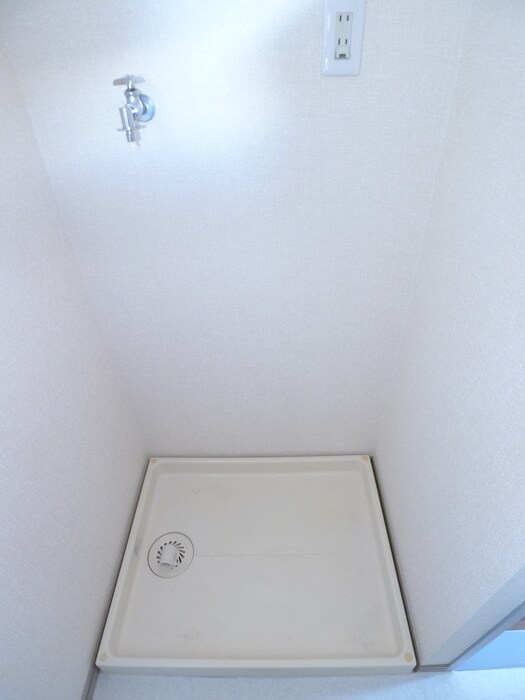 物件内観写真17　(洗濯機置場)