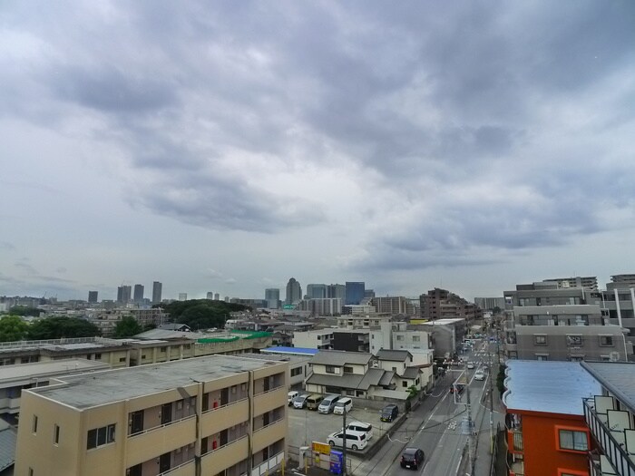 物件内観写真22　(室内からの展望)