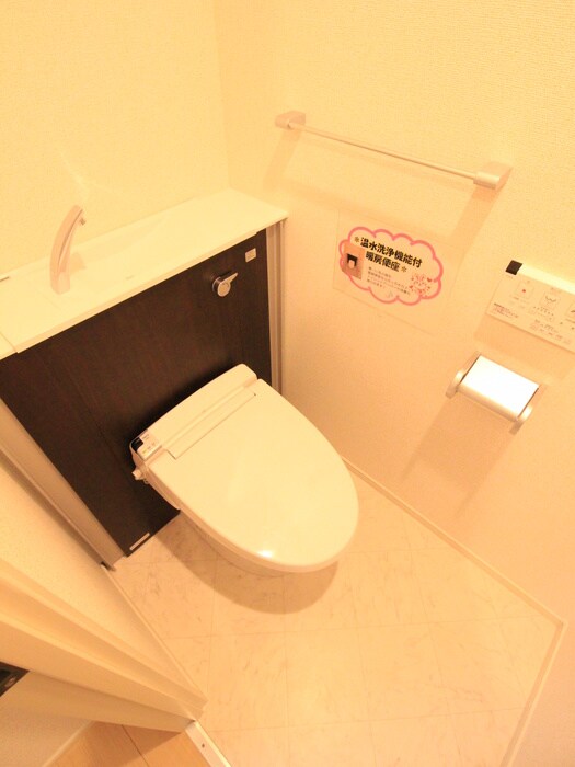 物件内観写真12　(トイレ)