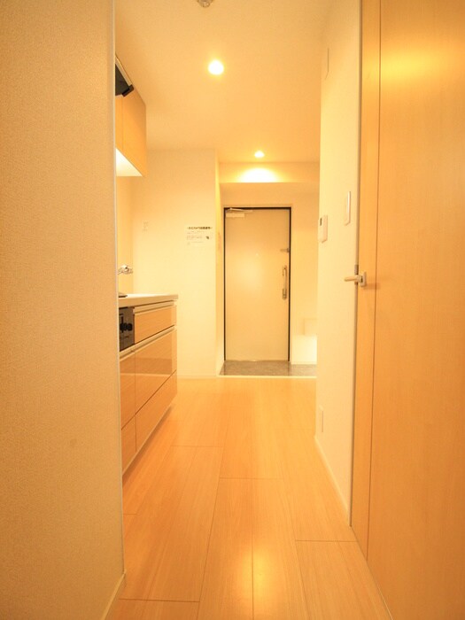 物件内観写真17　(廊下)