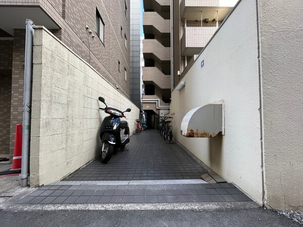 バイク置き場