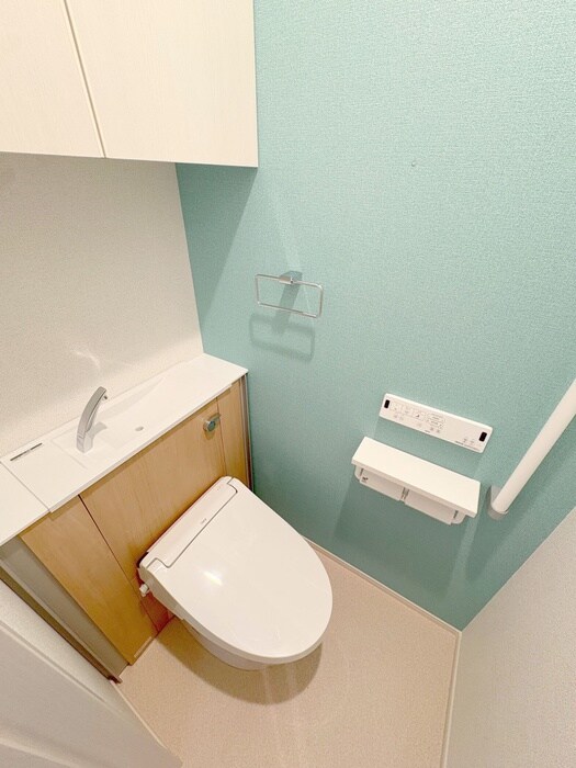 物件内観写真14　(トイレ)