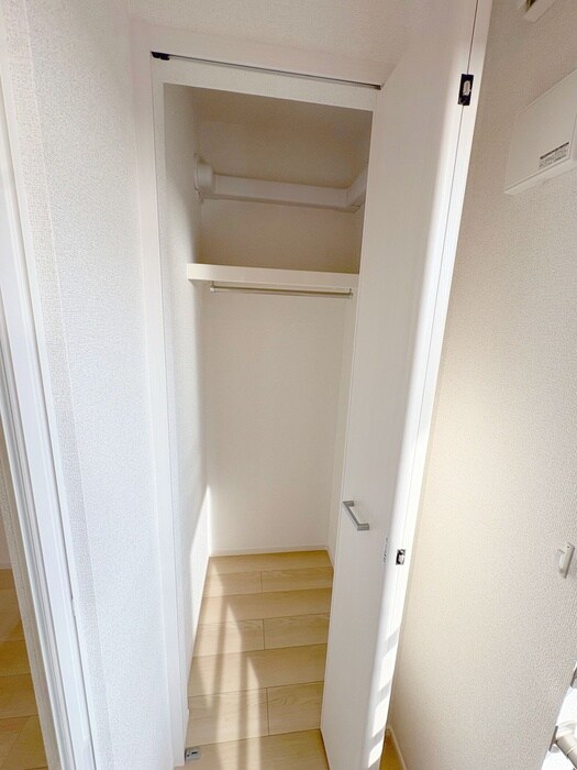 物件内観写真18　(収納)