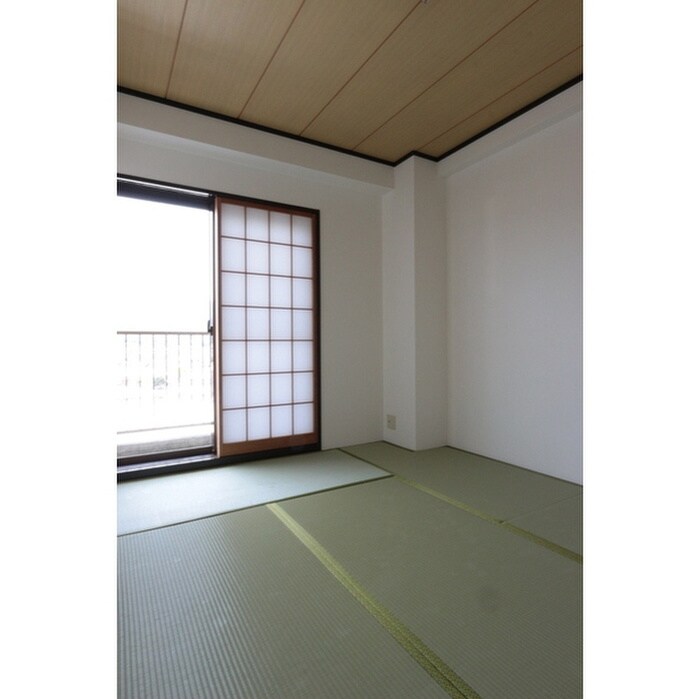 物件内観写真13　(居室)