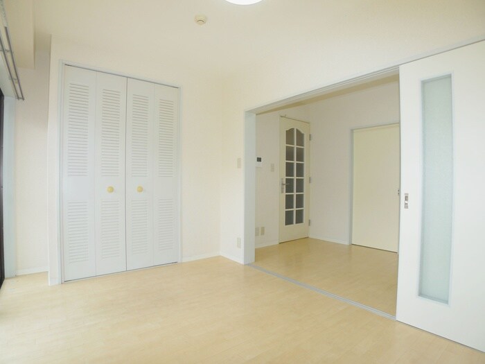 物件内観写真10　(居室)