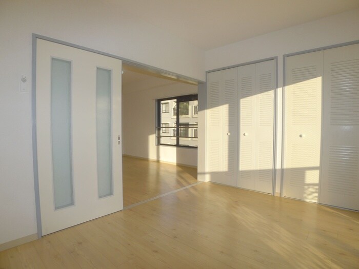 物件内観写真11　(内観写真)