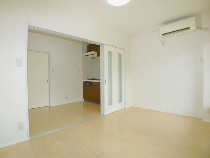 物件内観写真11　(内観写真)