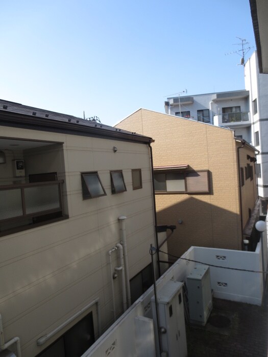 物件内観写真16　(室内からの展望)