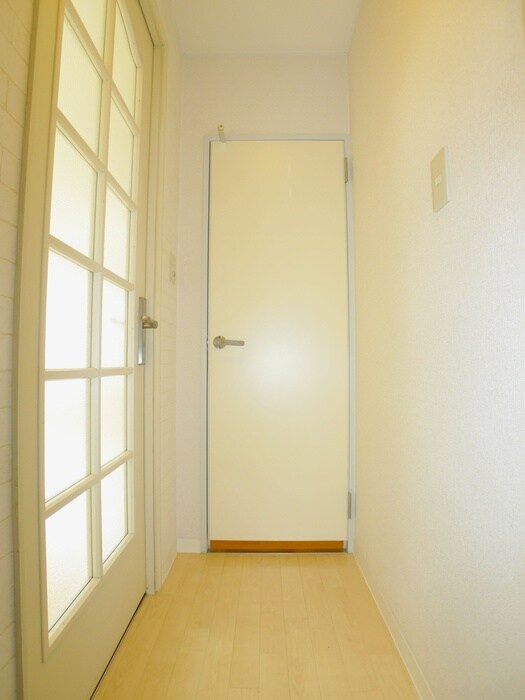 物件内観写真18　(廊下)