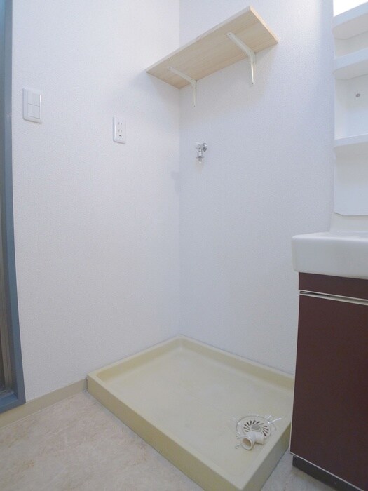 物件内観写真20　(洗濯機置場)