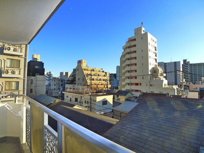 物件内観写真22　(室内からの展望)