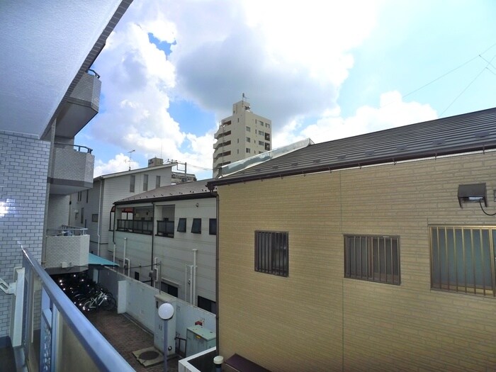 物件内観写真22　(室内からの展望)