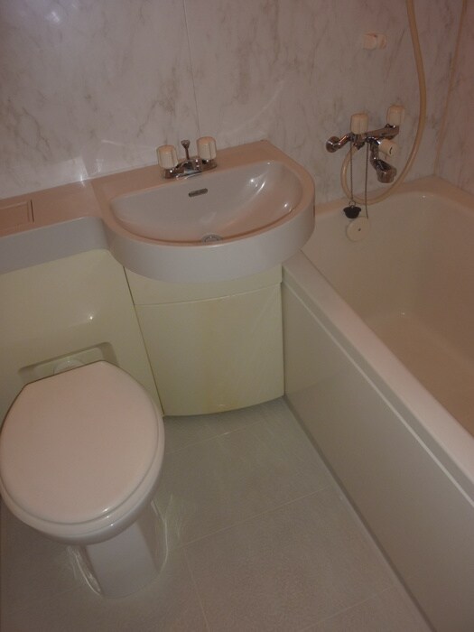 物件内観写真11　(洗面)