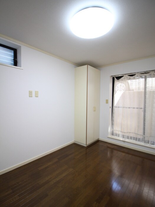 物件内観写真6　(居室)