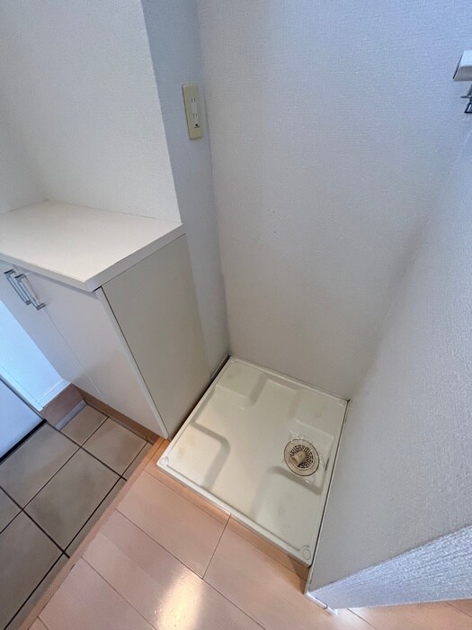物件内観写真14　(洗濯機置場)